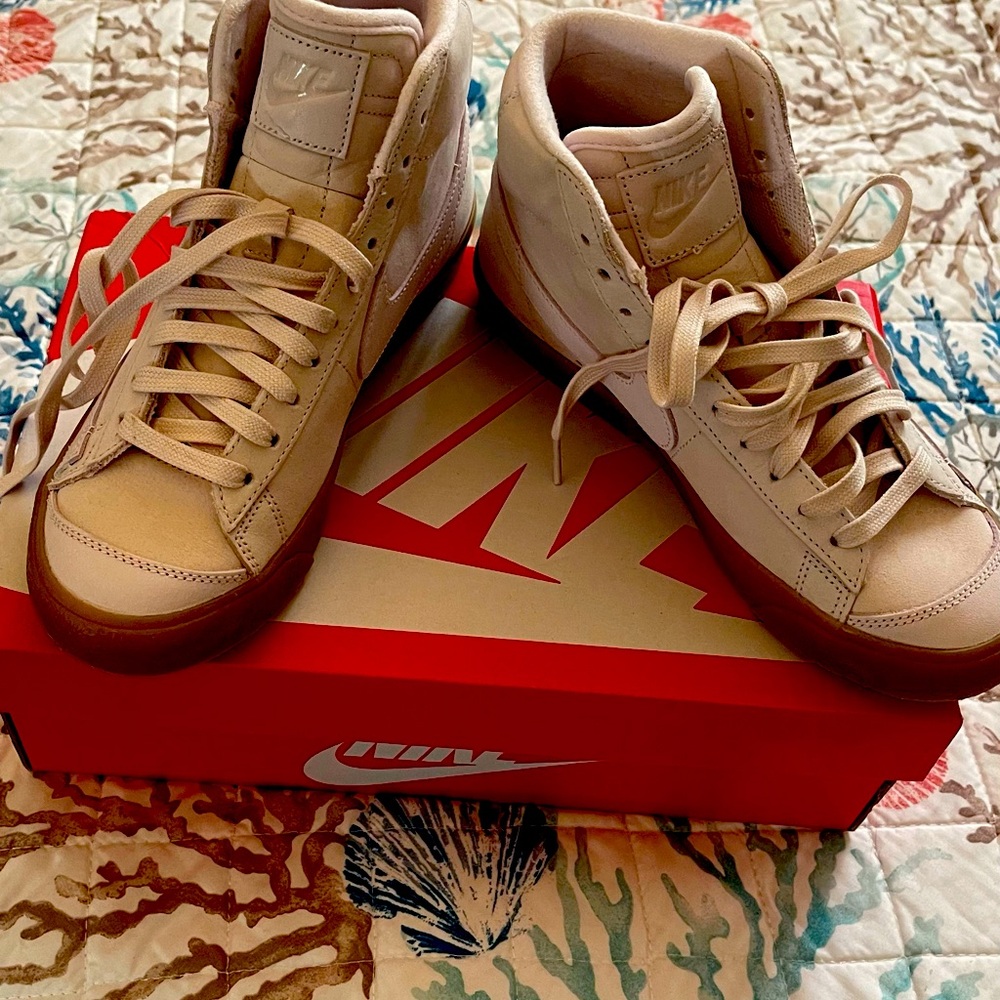 Nike Blazer Mid PRM WF DQ7572 600 Pearl Pink Gum Womens Size 7